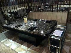 買精品餐廳火鍋桌來新嶼家具,龍巖哪里有酒店家具,買精品餐廳火鍋桌來新嶼家具,龍巖哪里有酒店家具生產廠家,買精品餐廳火鍋桌來新嶼家具,龍巖哪里有酒店家具價格